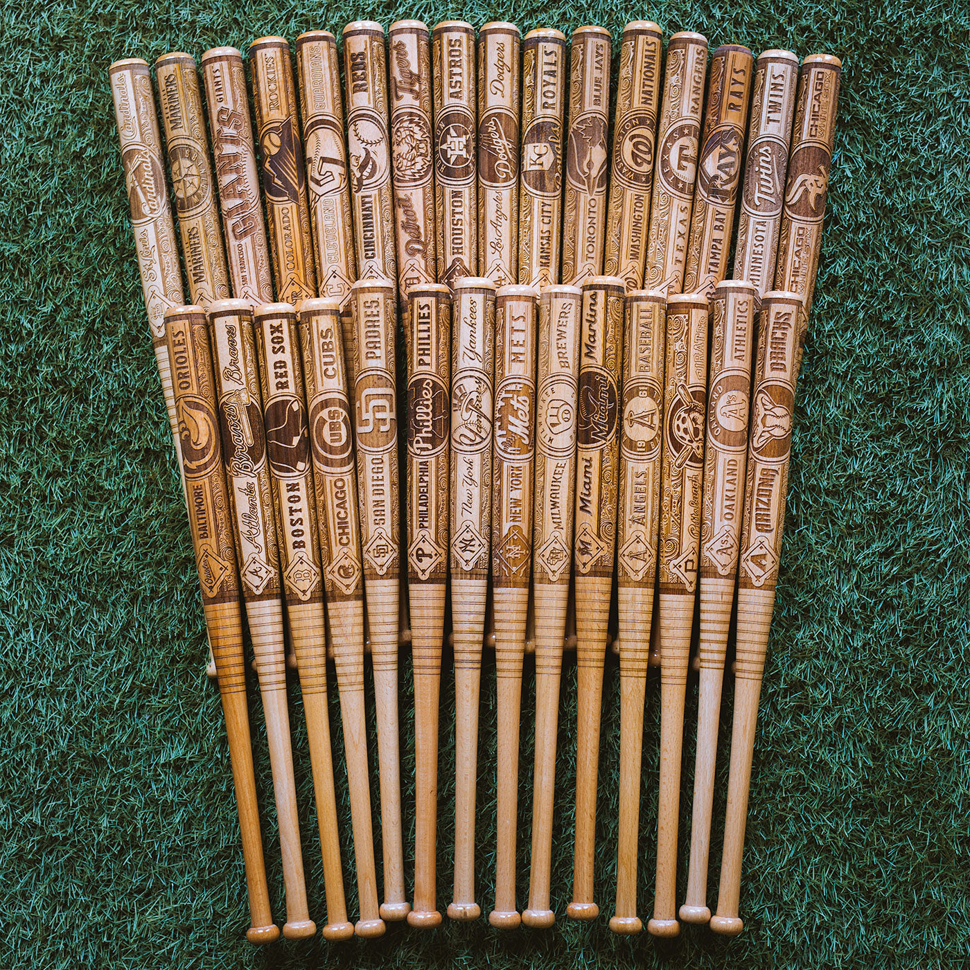 MLB, Collection des 30 équipes de la MLB - Mini batte de baseball "souvenir" en bois