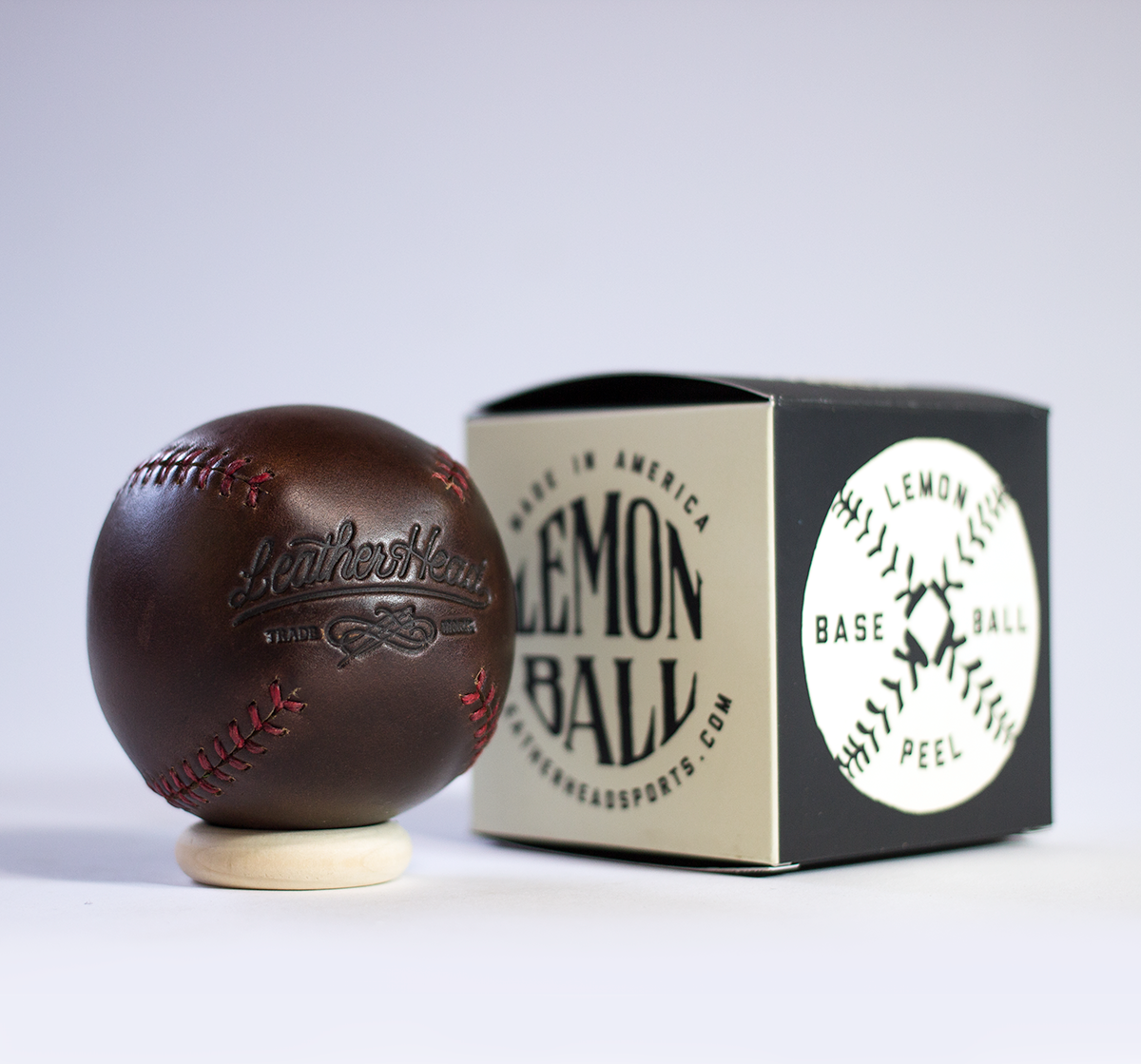 BASEBALL, LEMON BALL™ Baseball - Horween marron (couture rouge)