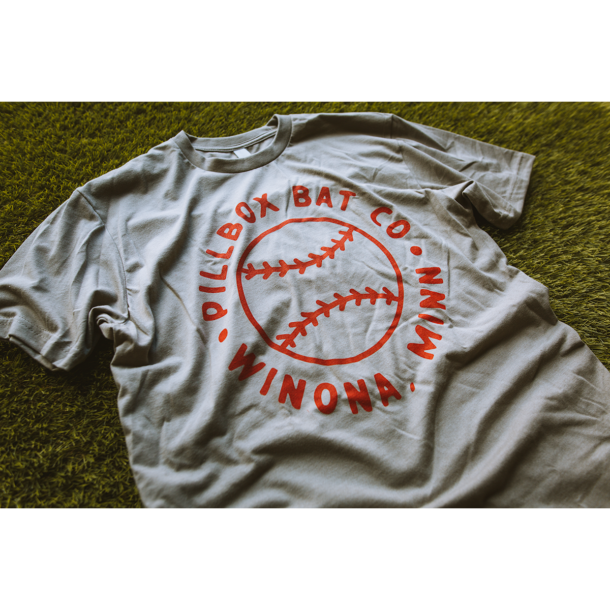 Pillbox Bat Co., Tee-shirt Circle Pillbox (gris)