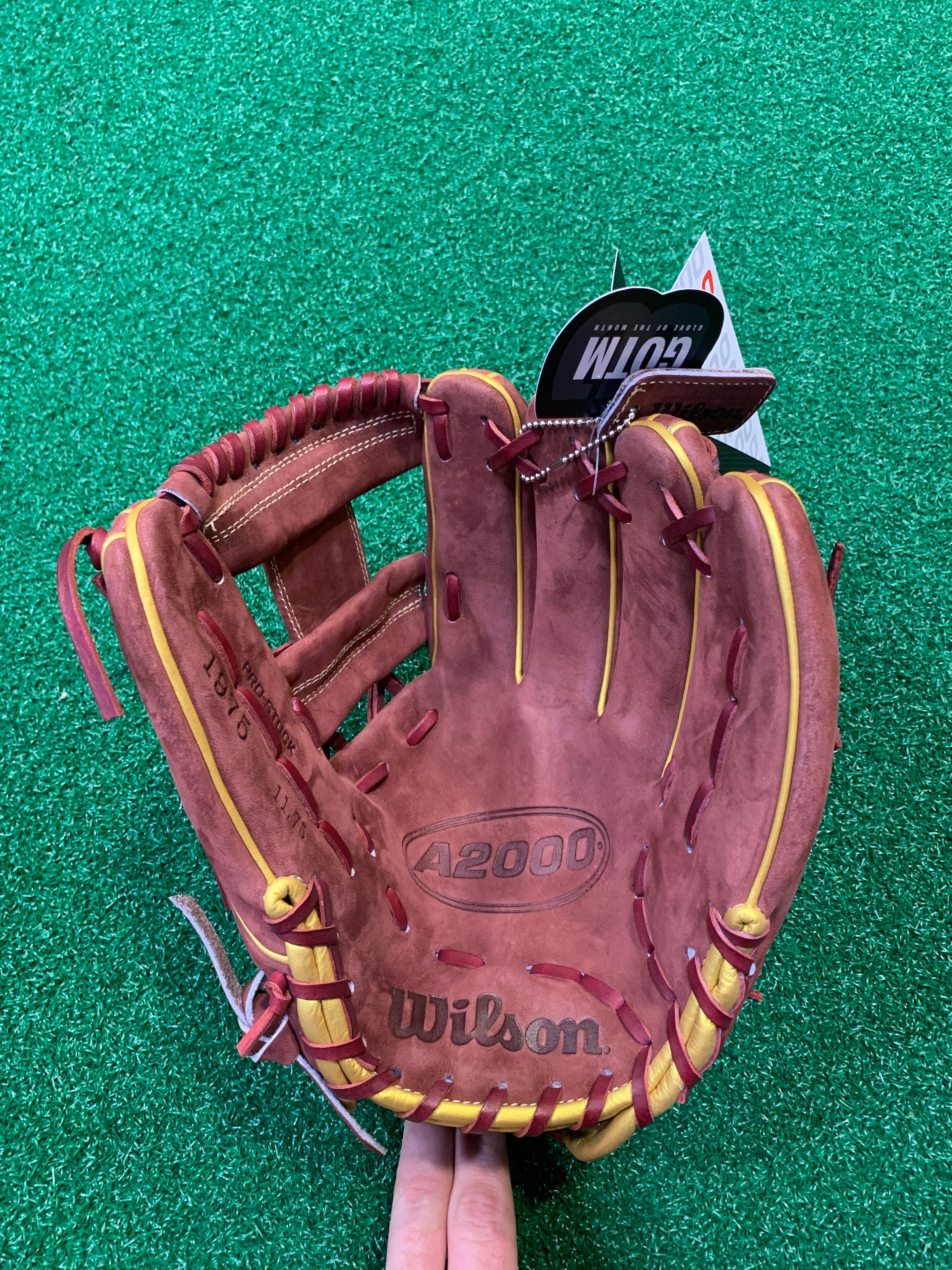 Wilson, WILSON 2022 NOVEMBER GOTM - 1975 CRIMSON VELVET 11.75 - RH GANT DE BASEBALL : WBW1012841175